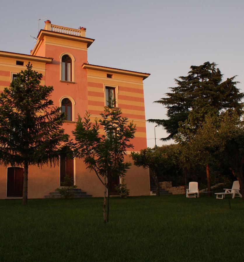Villa Vincenza 발로 델라 루카니아 외부 사진